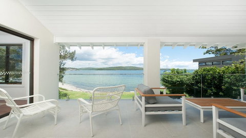 Baywatch - Beachfront Bliss Executive Home - Australian Directory 0