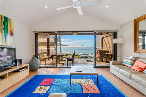 Beach Duplex 72b Marine Dr - Fingal Bay - Australian Directory 3
