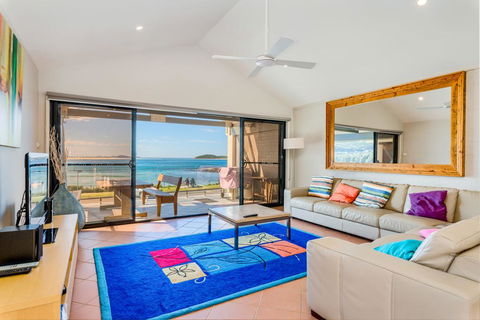 Beach Duplex 72b Marine Dr - Fingal Bay - Australian Directory 2