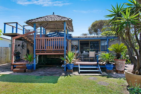 Beach House - Australian Directory 0