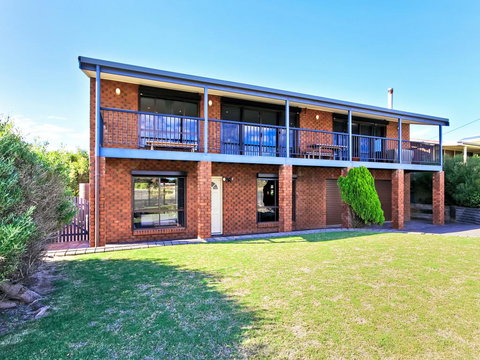 Beach House At Moana - Australian Directory 1