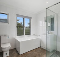 BEACH HOUSE ON PEARL - Australian Directory