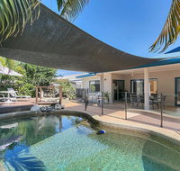 Beachcomber Trinity Beach - Australian Directory