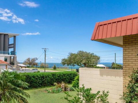 Beachfront Apt With Private Pool - Australian Directory 3