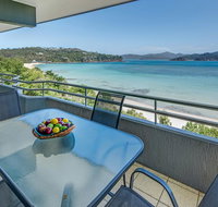 Beachfront Hamilton Island - Australian Directory