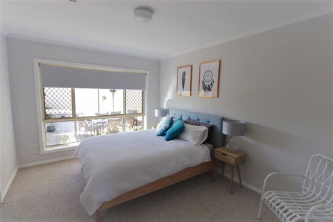 Beachfront Living! - Australian Directory 3
