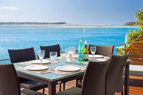 Riverfront Apartment, Perfect Location - Australian Directory 0