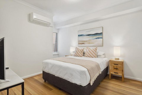 REGL20/11 - Regal In East Perth - Australian Directory 1