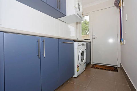 Relax At Falcon By The Bay - Australian Directory 2