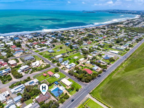 Relaxed Family Beach House - No Linen Included - Australian Directory 0