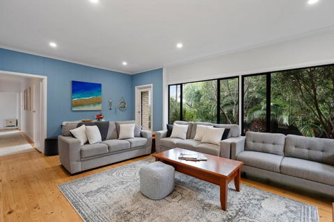 Relaxed Family Beach House - No Linen Included - Australian Directory 1