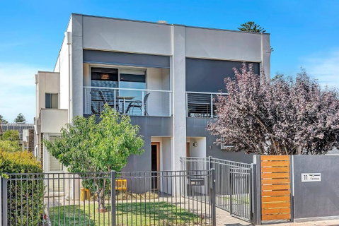 Relaxing Getaway Steps From Grange Beach - Australian Directory 2
