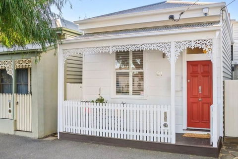 Renovated Brilliance In Bayside Albert Park - Australian Directory 0