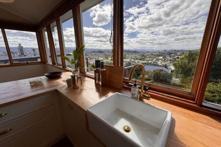 Renovated Cottage Near Cataract Gorge Launceston - Australian Directory 2