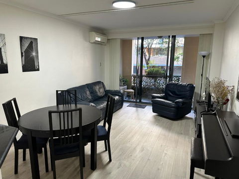 Resort Style 2BR Apt In Pyrmont Next To Darling Harbour - Australian Directory 1