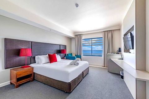 Resort Style Living In An Oceanview King Suite - Australian Directory 0