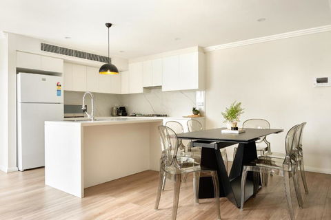 Retreat On Darling - Harbour Views 3 Bed - Australian Directory 2