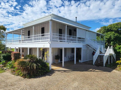 Ribbonwood Bed & Breakfast, Emu Park Qld - Australian Directory 0