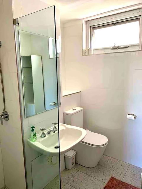 Right In Fremantle - Australian Directory 3