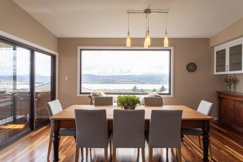 River Haven Serene Spacious With River Views - Australian Directory 1