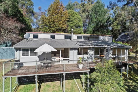 River Rest Merrijig Near Base Of Mount Buller - Australian Directory 0