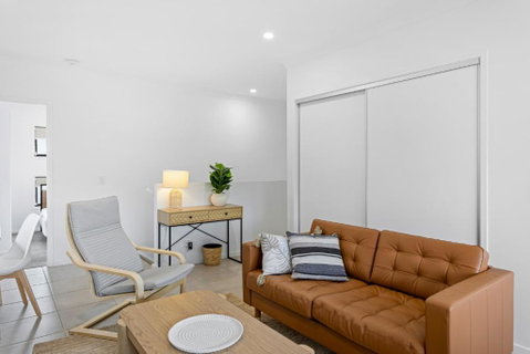 Riverside 3-Bed Home With Study Nook And BBQ - Australian Directory 1