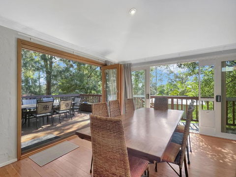 Riverside 3-Bed Townhouse With Spacious Deck & BBQ - Australian Directory 0