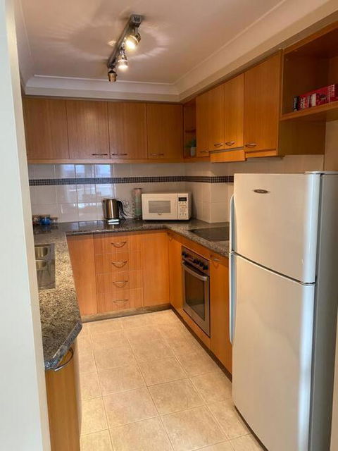 RIVERSIDE CITY VIEW PARKING NETFLIX WIFI WINE FREE - Australian Directory 2