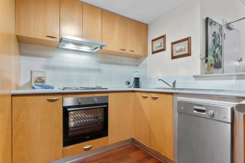 Riverside Panorama Suite Spectacular City Living - Australian Directory 3