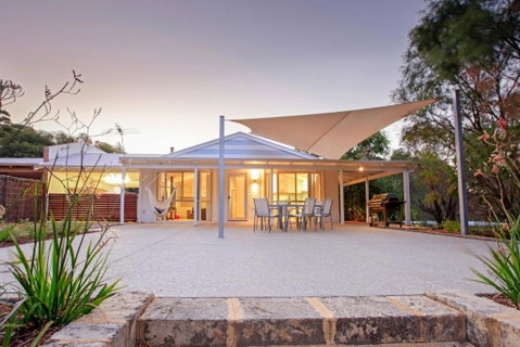 Salt Life - Australian Directory 0