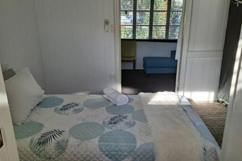 Rosemary Cottage - Australian Directory 3