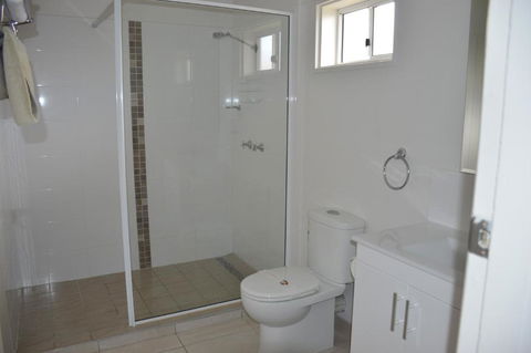 Rover Motel - Australian Directory 1