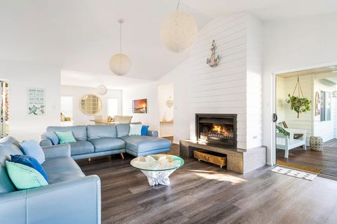 Ryze N Shine I Private Properties - Australian Directory 1