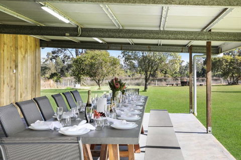 Roads End With Games Barn Ponies Alfresco Dining - Australian Directory 2