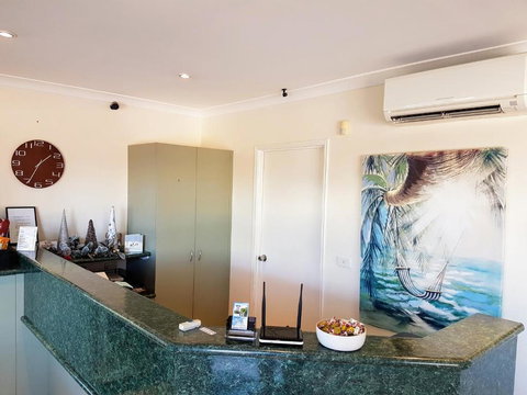 Rockhampton Palms Motor Inn - Australian Directory 3
