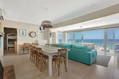 Rocklands Palm Beach Front - Australian Directory 2