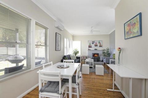 Ronelle Cottage - Australian Directory 3