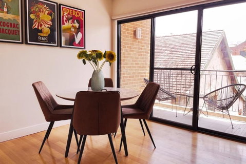 Rooftops On Henrycentre Of West End Cafes - Australian Directory 2