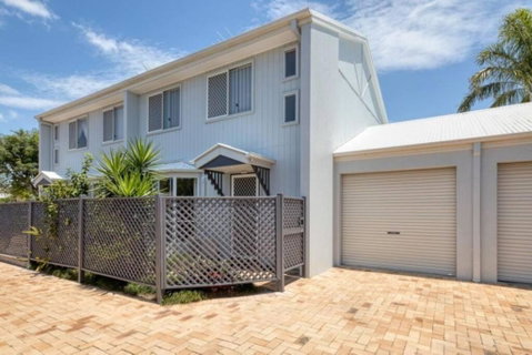 Rosella Rise! - Australian Directory 0