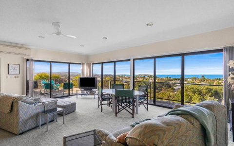 Rosetta House - 6 Clive Ave, Encounter Bay - Australian Directory 0