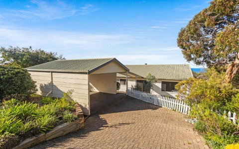 Rosetta House - 6 Clive Ave, Encounter Bay - Australian Directory 1