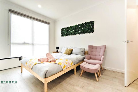 Rowville Modern Escape - Australian Directory 3