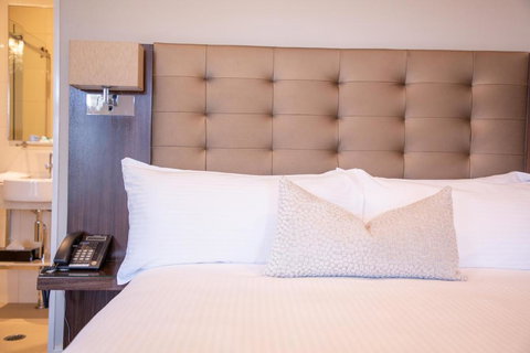 Royal Hotel Randwick - Australian Directory 2