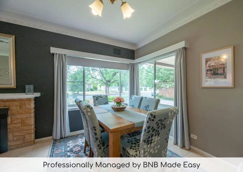 Roycox Cottage - Charming Escape, Fireplace - Australian Directory 0