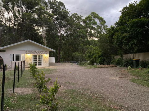 Rural Granny Flat - Pet Friendly - Australian Directory 2