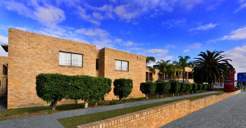 Ryde Inn - Australian Directory 2