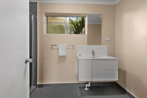 S1 Motel - Australian Directory 1