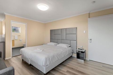 S1 Motel - Australian Directory 2