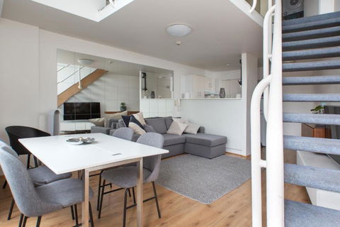 S203S - The Loft By Darling Harbour - Australian Directory 1