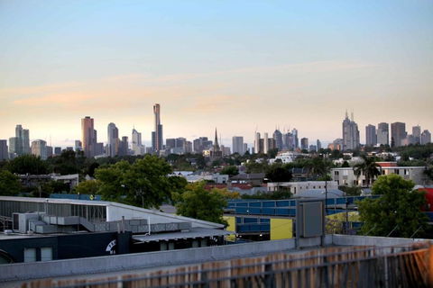 Saint George - The Townhouse - Australian Directory 0